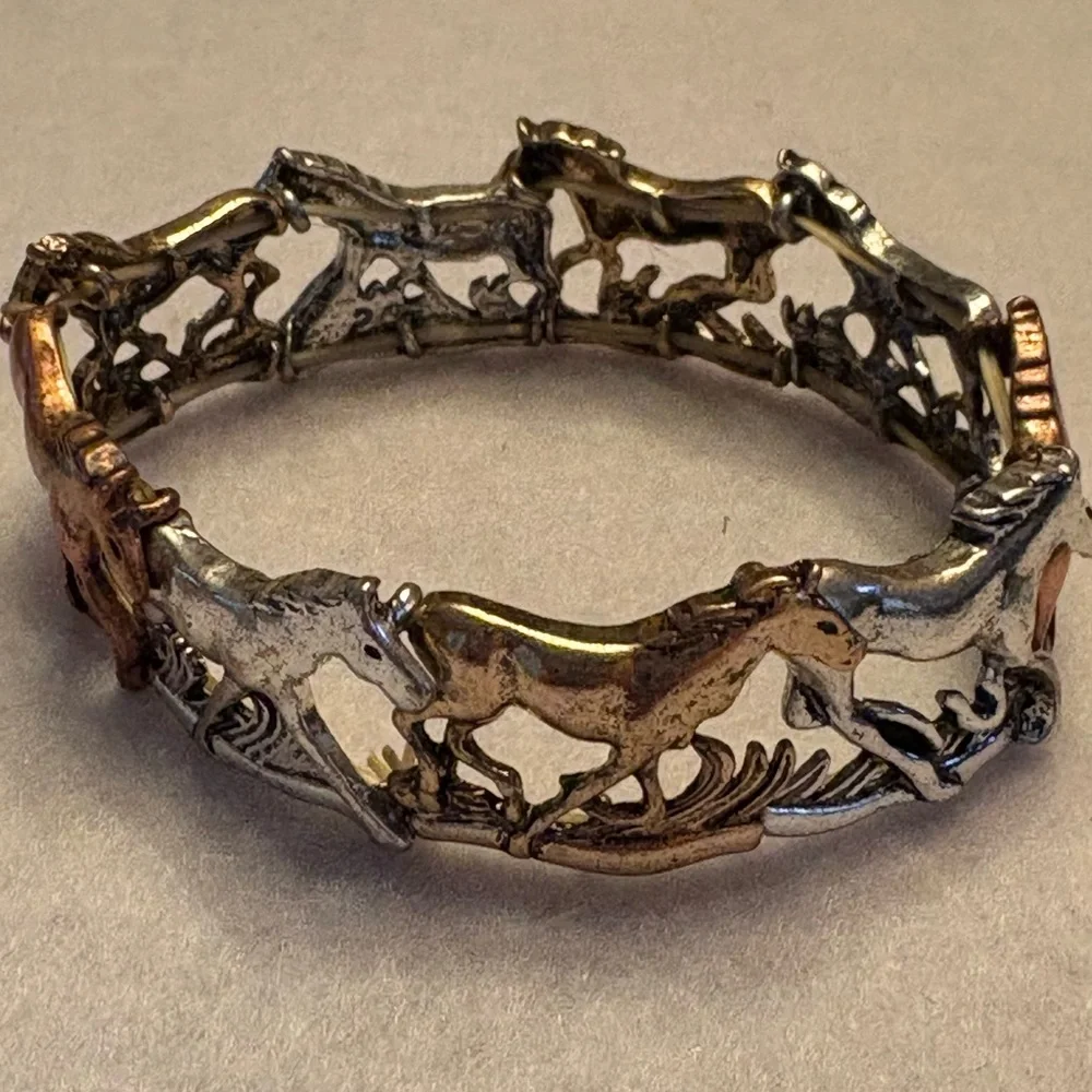 #59 - Horse Motif Three Tone Metal Stretch Bracelet - Picture 2 of 3